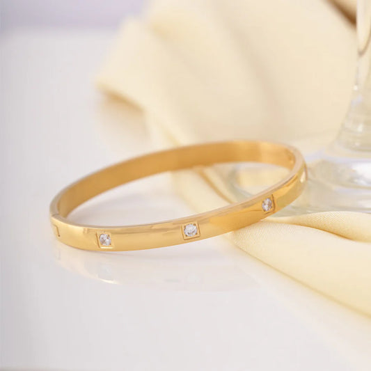 Sparkling Stone Bangle Bracelet